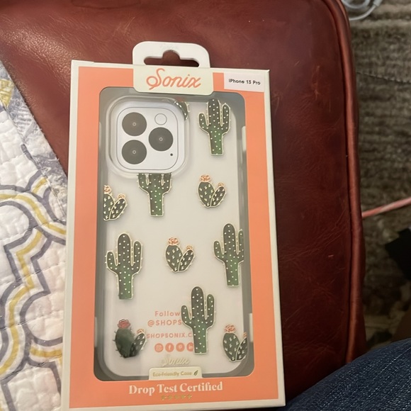 Sonix prickly pear iPhone 13 Pro case brand new never used - Picture 4 of 4